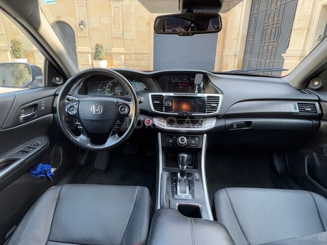 Honda Accord-16