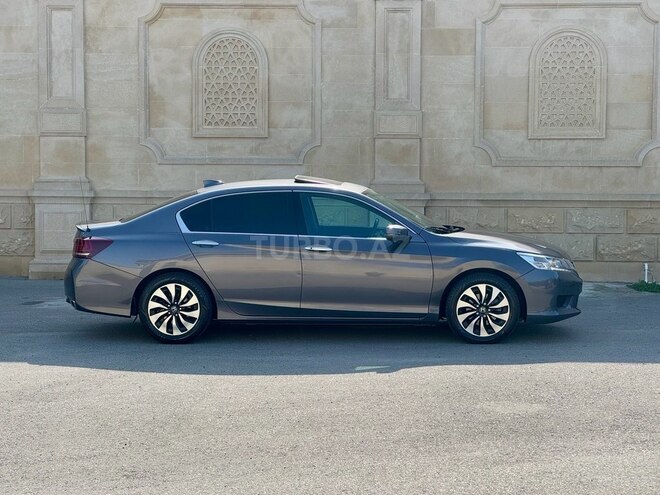 Honda Accord-5