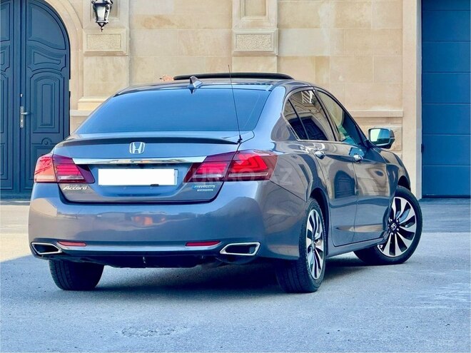Honda Accord-12