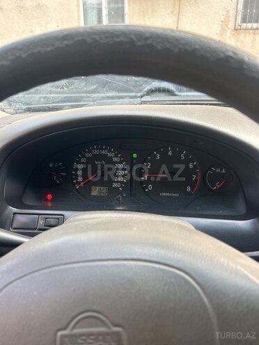 Nissan Maxima-10