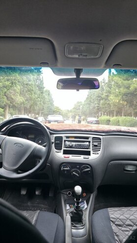 Kia Rio-12