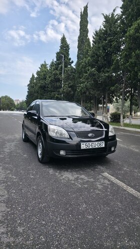 Kia Rio-5