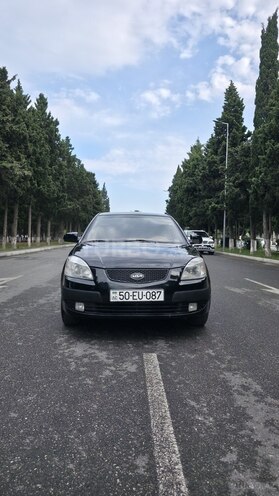 Kia Rio-1