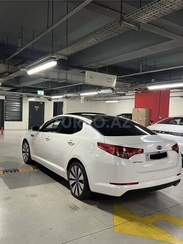 Kia Optima-4