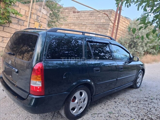 Opel Astra-11