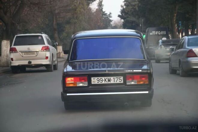 LADA (VAZ) 2107-8