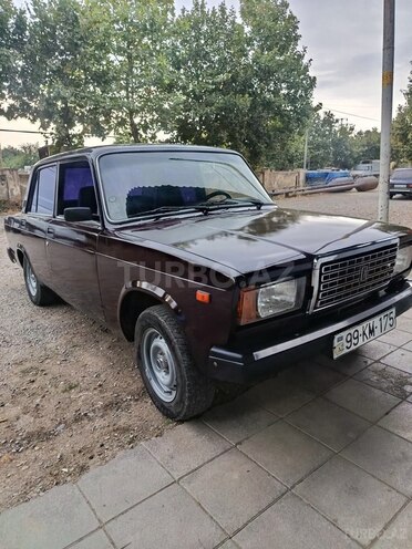 LADA (VAZ) 2107-1