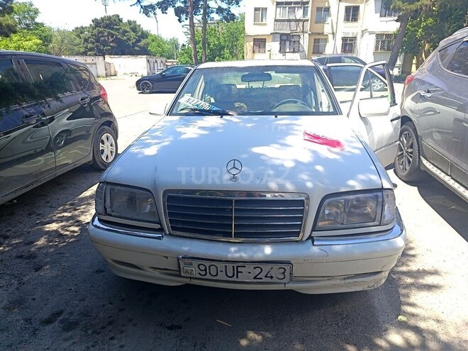 Mercedes C 230-1