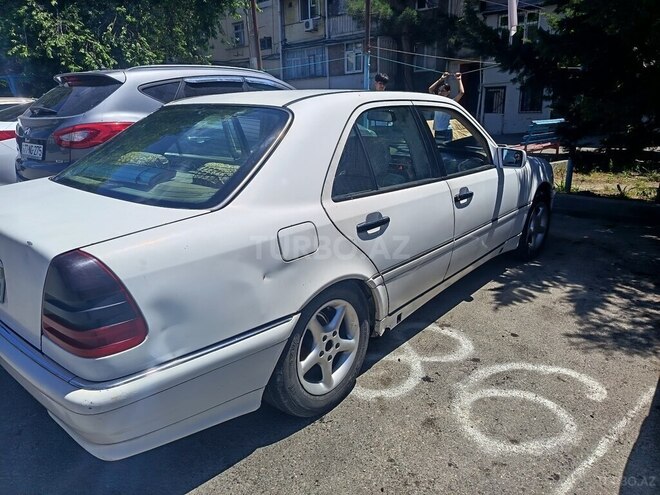Mercedes C 230-4