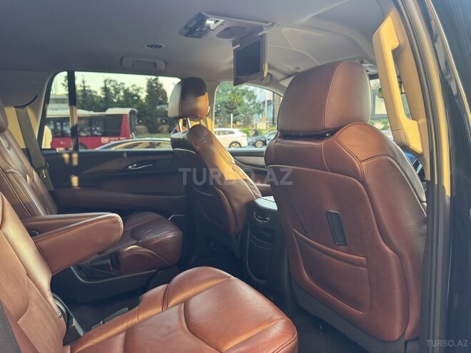 Cadillac Escalade-16