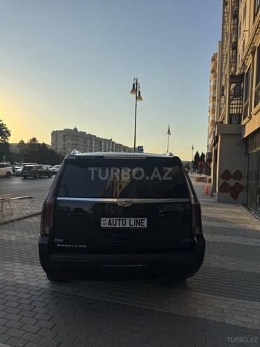 Cadillac Escalade-10