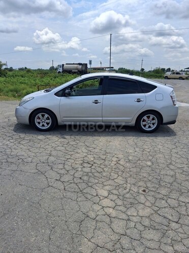 Toyota Prius-8