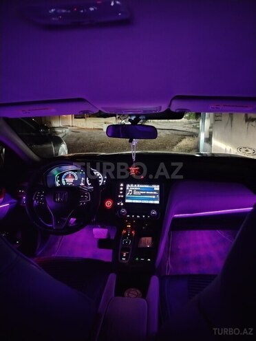 Honda Insight-3