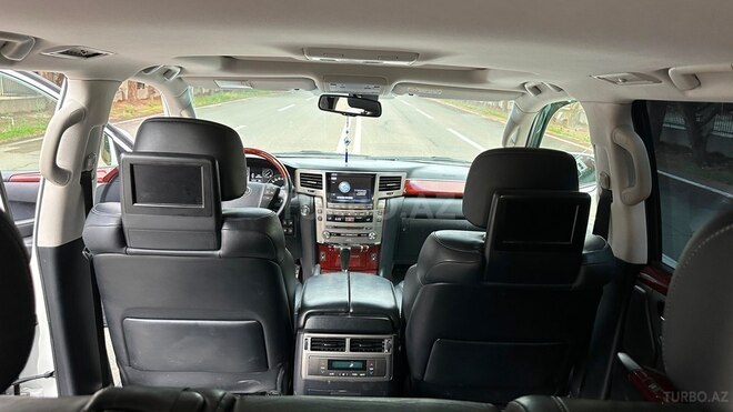Lexus LX 570-6