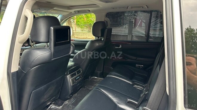 Lexus LX 570-9