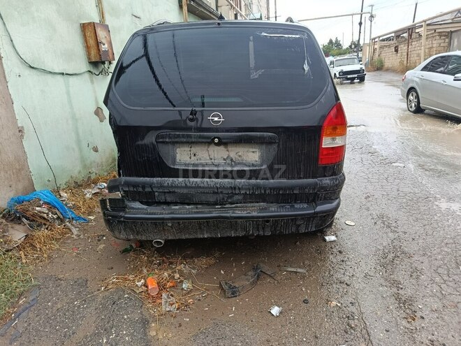 Opel Zafira-6