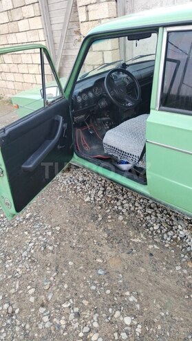 LADA (VAZ) 2106-5