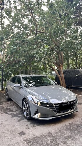 Hyundai Elantra-3