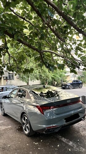 Hyundai Elantra-5