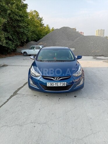 Hyundai Elantra-1