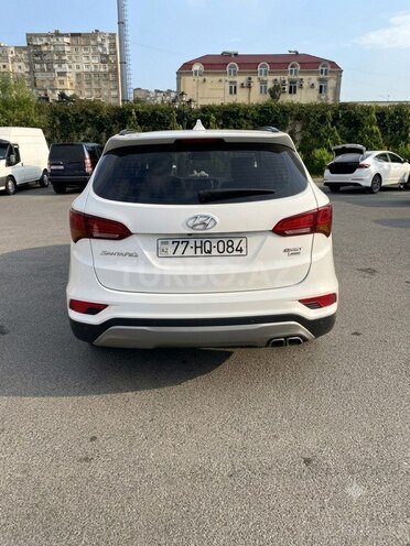 Hyundai Santa Fe-10