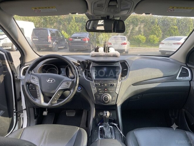 Hyundai Santa Fe-4