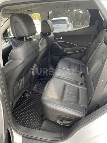 Hyundai Santa Fe-6