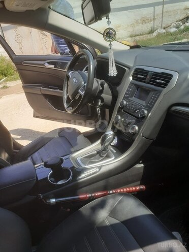 Ford Fusion (North America)-8