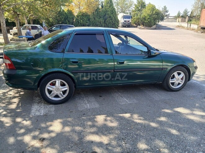 Opel Vectra-3