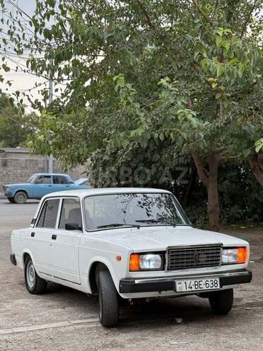 LADA (VAZ) 2107-1