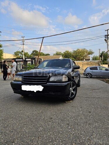 Mercedes C 230-1
