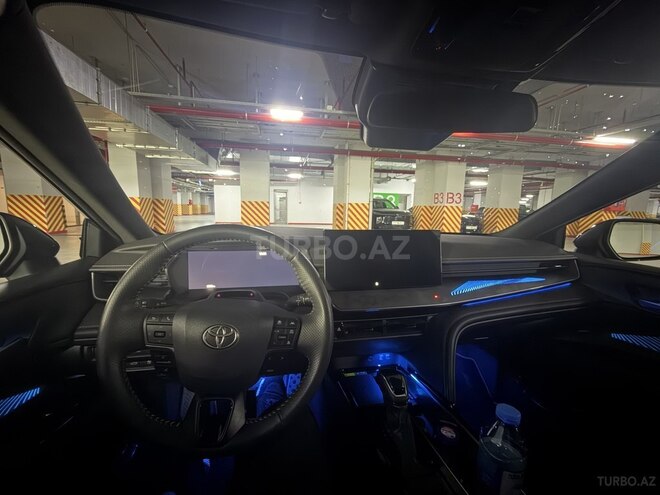 Toyota Camry-7