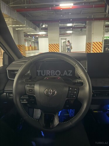Toyota Camry-5