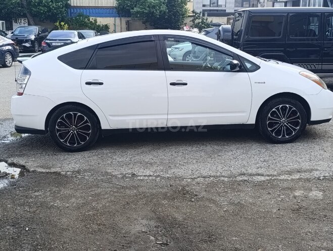 Toyota Prius-3
