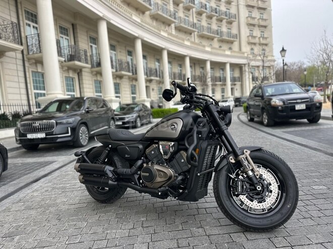 QJMotor SRV 600 V-3
