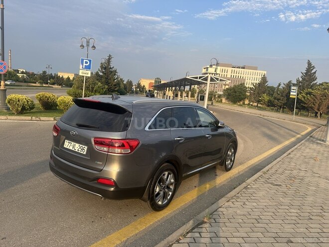 Kia Sorento-9