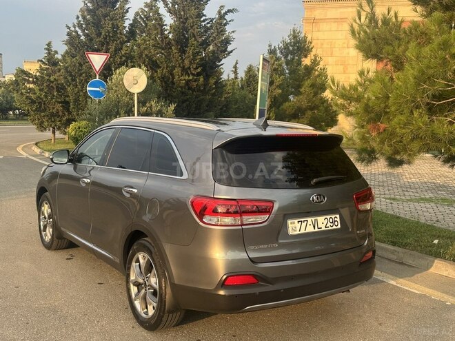 Kia Sorento-10