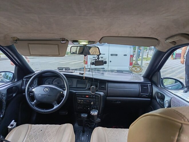 Opel Vectra-5