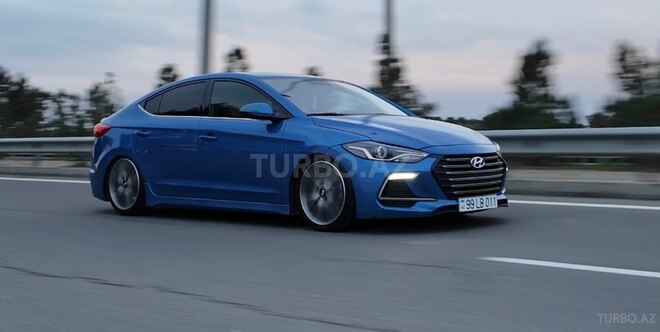 Hyundai Elantra-2