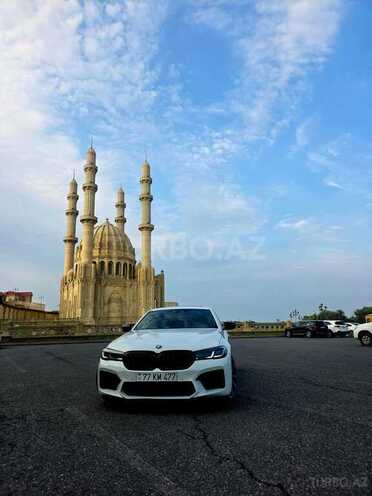 BMW 530e-1