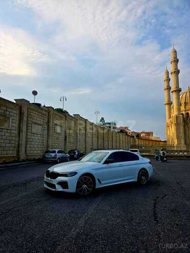 BMW 530e-6