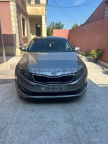 Kia Optima-2