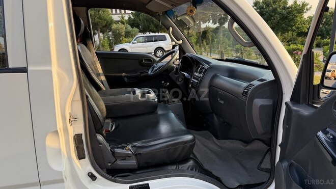 Kia K2700-5