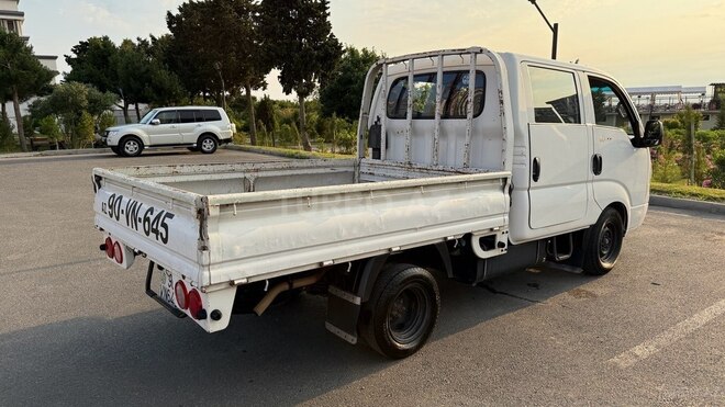 Kia K2700-10