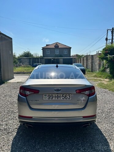 Kia Optima-3