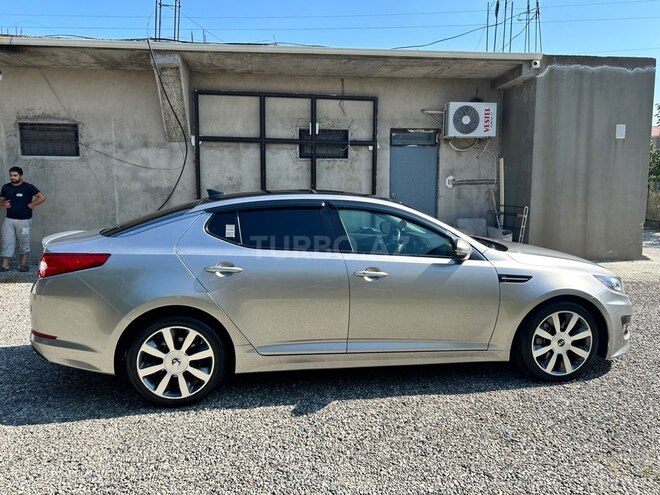 Kia Optima-5