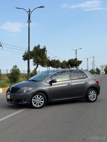Toyota Auris-4