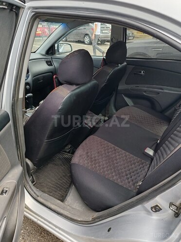 Kia Rio-4