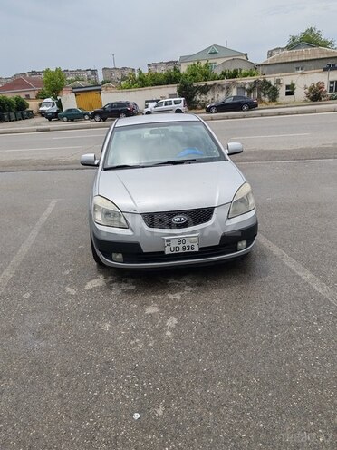 Kia Rio-1