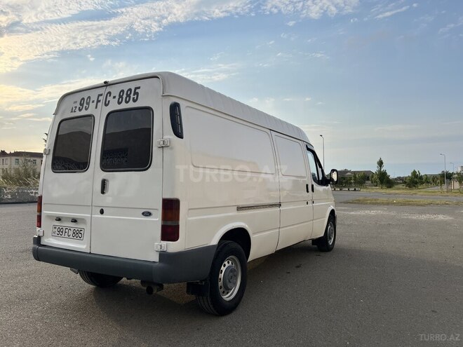 Ford Transit-7